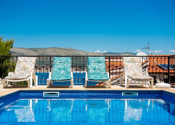 Villa Sunset Apartments